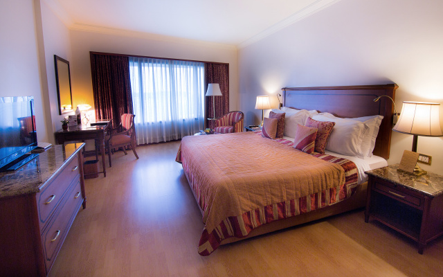 The Orchid Hotel Mumbai Vile Parle