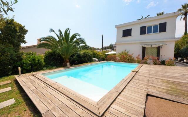 beautiful villa 3 rooms, 165 m² on 2 levels.