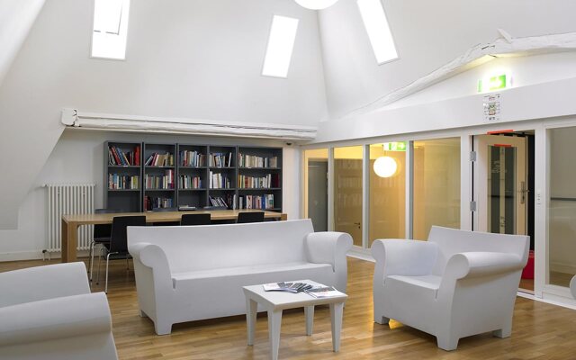 Geneva Hostel