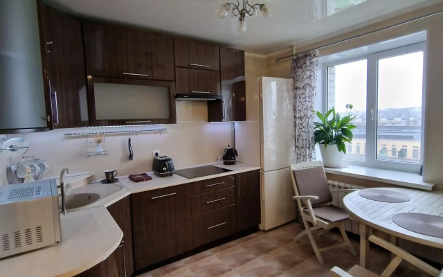 Апартаменты на бульваре Народный 104