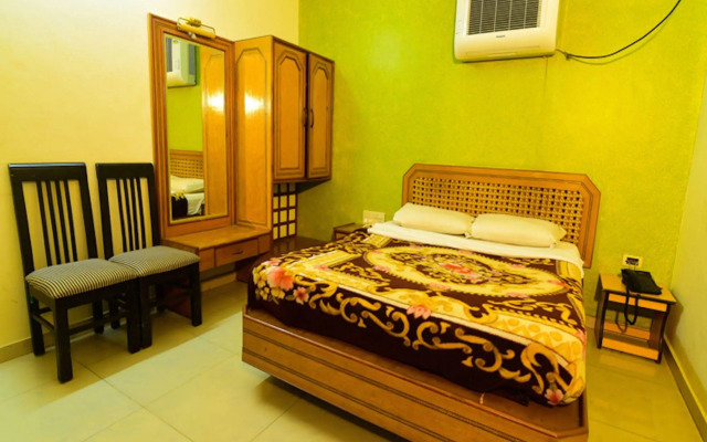 Hotel Ashlesh