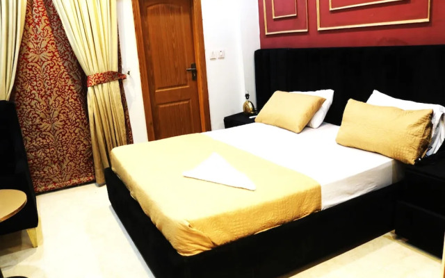 Sab Hotel & Residences