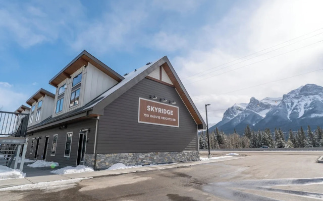 Skyridge 401 by Canmore Premier