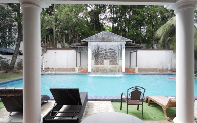 Seremban Resort Villa 163 by Vale Pine