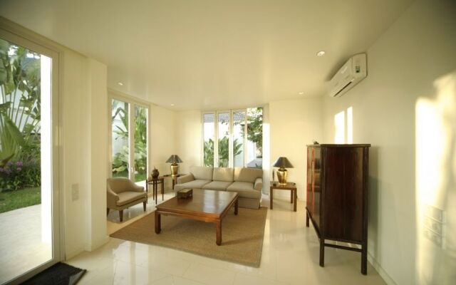 Tadarawadi Pool Villa at Phoenix Golf