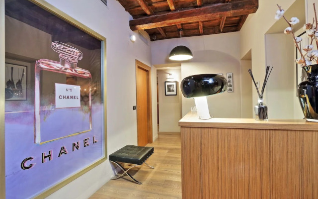 DownTown Boutique House - CA Domus Collection