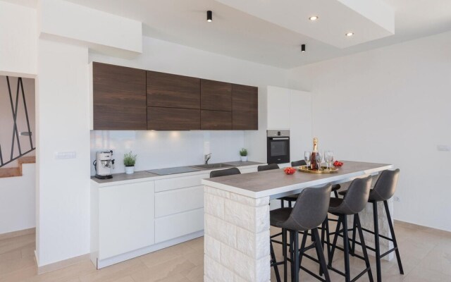 Awesome Home in Prigradica With Sauna, Wifi and 3 Bedrooms