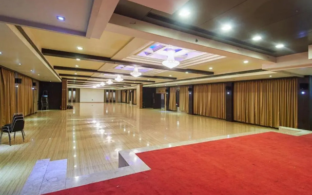 Devanshi Inn
