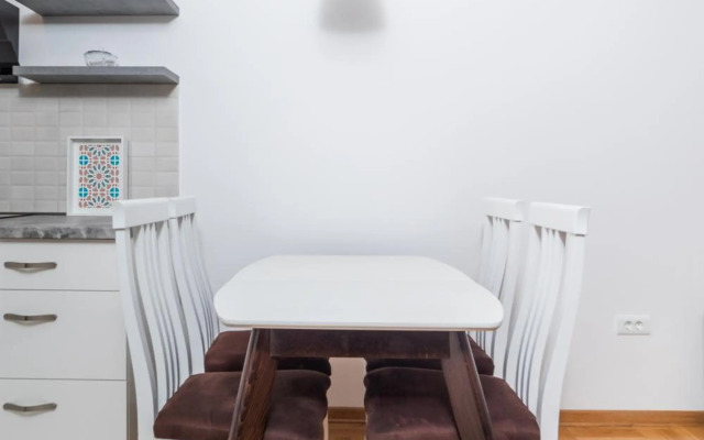 Spacious Modern New 48 m2 flat + free parking