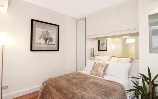 Potts Point Chic, Sydney Apartment