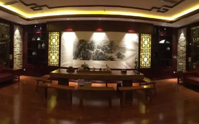 Jiangshan Hotel