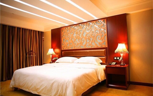 Yuebanwan Hotel (Fat Donglai at Xuchang Railway Station)