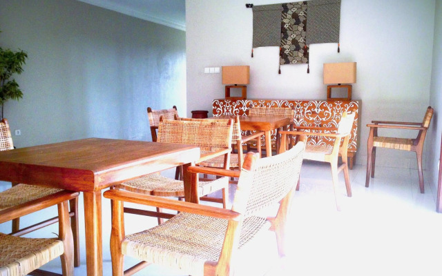 Seminyak Lagoon All Suites Hotel