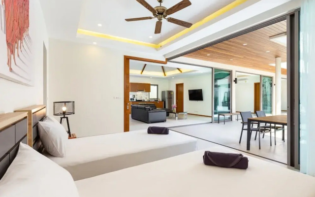 Exquisite Thai Balinese Pool Villa Mika