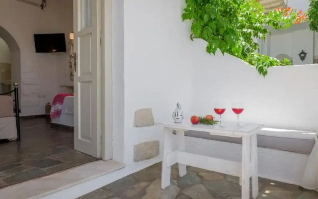 Anastasias Rooms Triovasalos