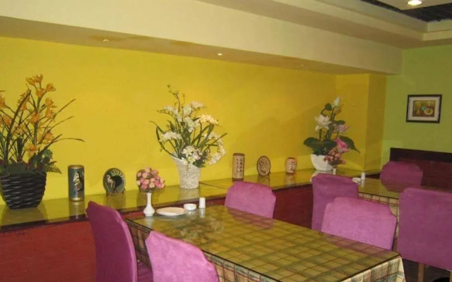 Home Inn Chongqing ShangQingSi