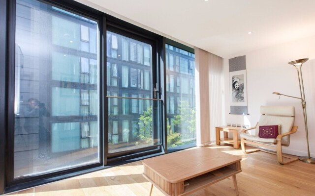 Elegant and Modern Apartment in Central Edinburgh