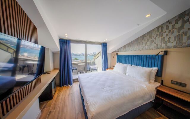 The Palm Bosphorus Hotel