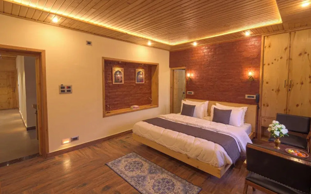 PalPenzy - Bespoke Premium Stay