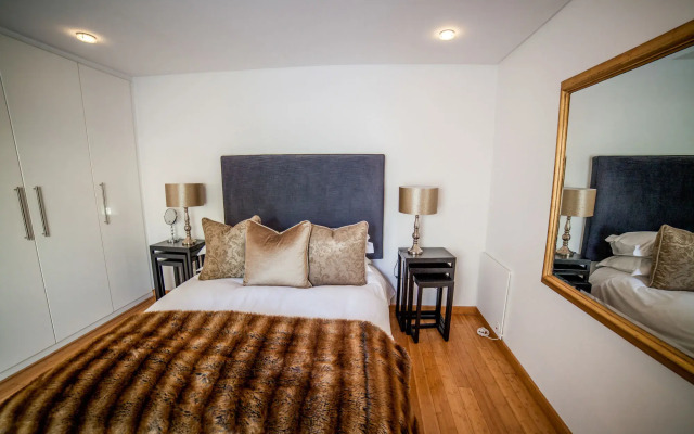 The Ivy Apartments