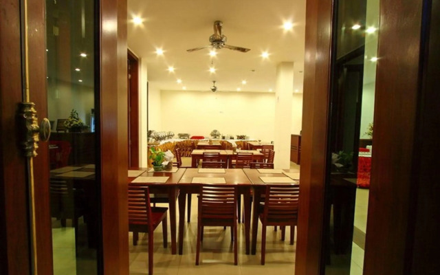 Sabaidee at Lao Hotel