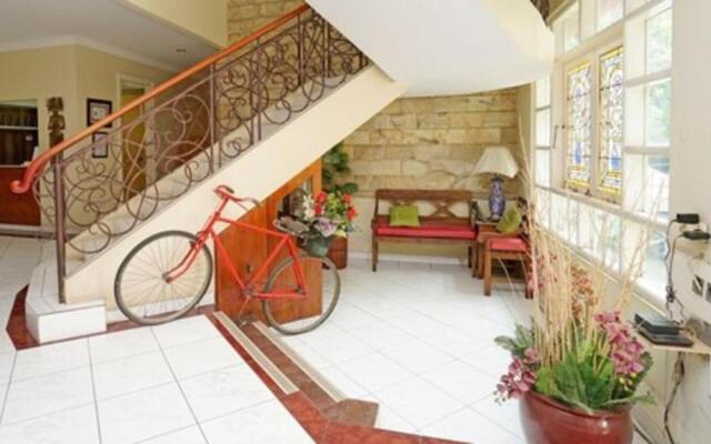Puri Sawo Manila Residence