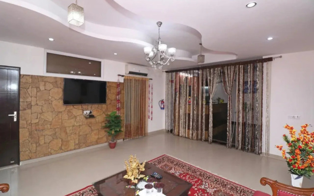 Kehar Palace by OYO Rooms