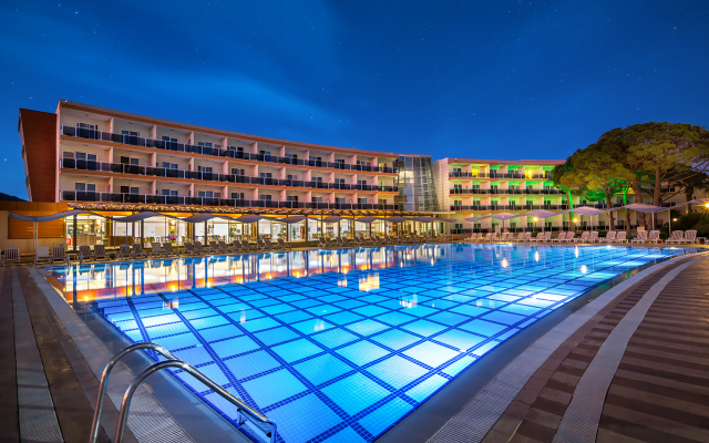 Grand Sahins Gumuldur Resort