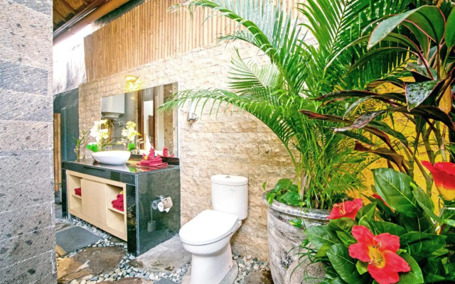 Villa Ellen – Bathroom – Kuta
