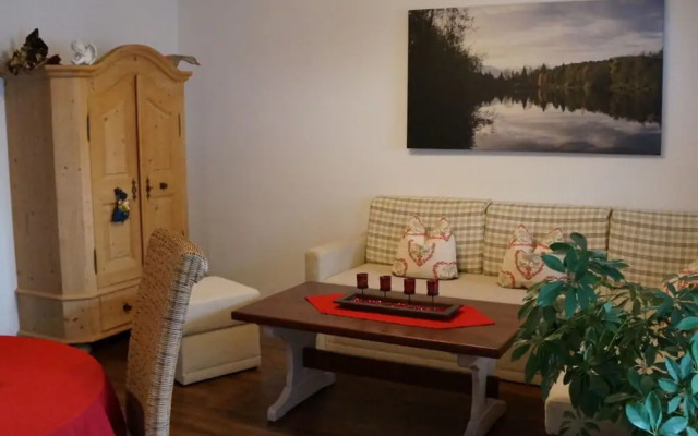 Bader Modern Retreat