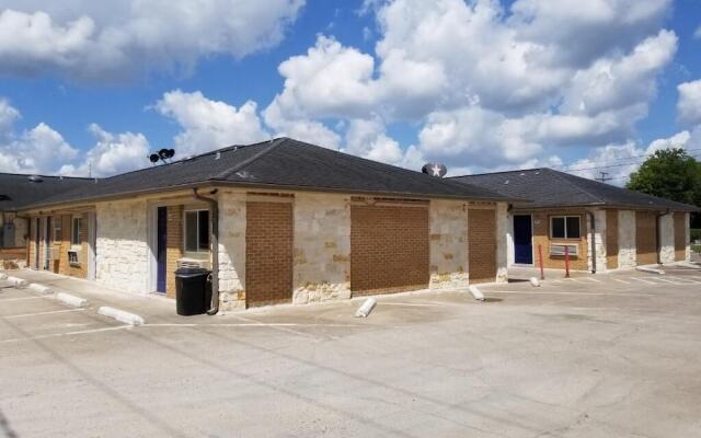 Lone Star Inn by FairBridge