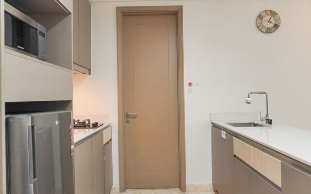 Serene And Best Location 2Br Gold Coast Apartment