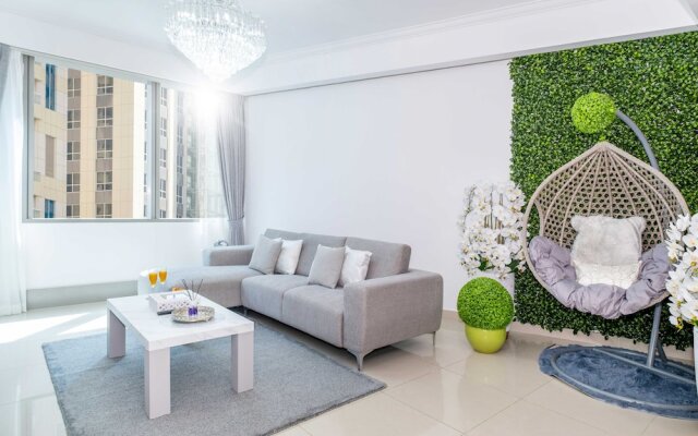 LUX The Marina Ocean View Suite 4