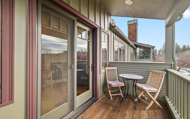 The Three Sisters Walk to Downtown Sisters