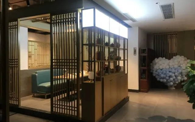 Yueyang Bamboo Mountain Residence