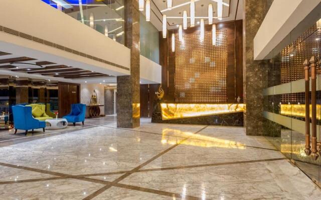 Hotel Saffron Crest