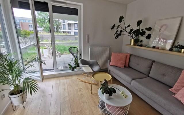 Ws Lovely Garden&Parking Apartment