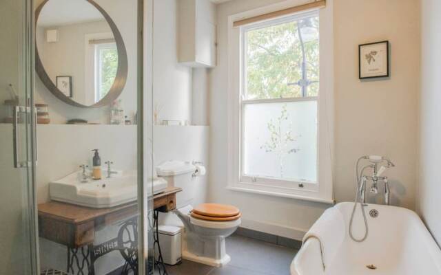 Rustic 1 Bedroom Peckham Flat