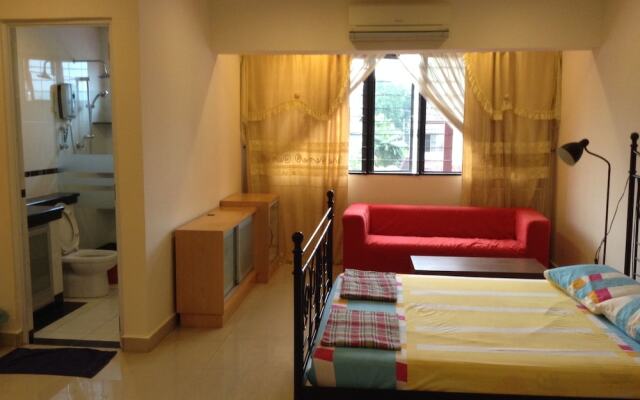 A&F Damansara Homestay