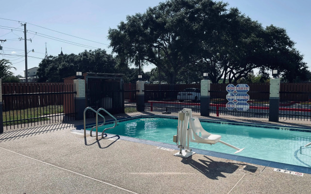 Jesup Inn & Suites