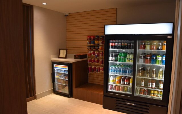 Holiday Inn Express & Suites Johnstown by IHG