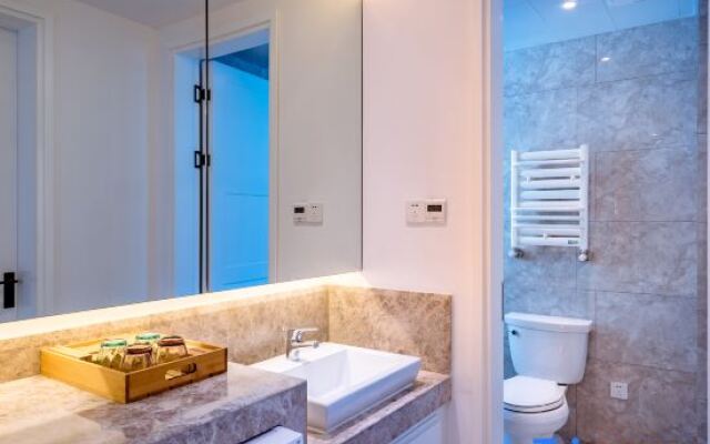 Tengchong Floating Residential Site · Hot Spring Hotel Apartment