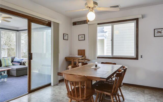 208 Hollywood Street by Long & Foster