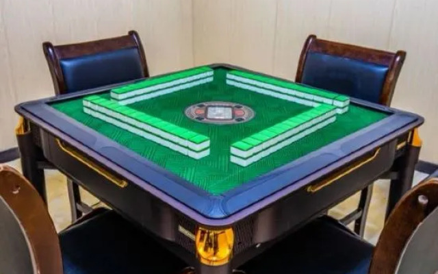 Junshang Hotel (Yangshuo West Street Store)