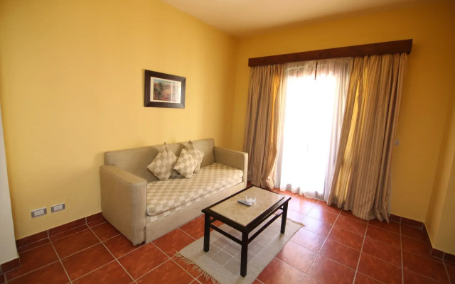 Tamra Beach Resort