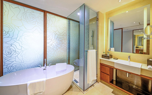 HUALUXE Kunming by IHG