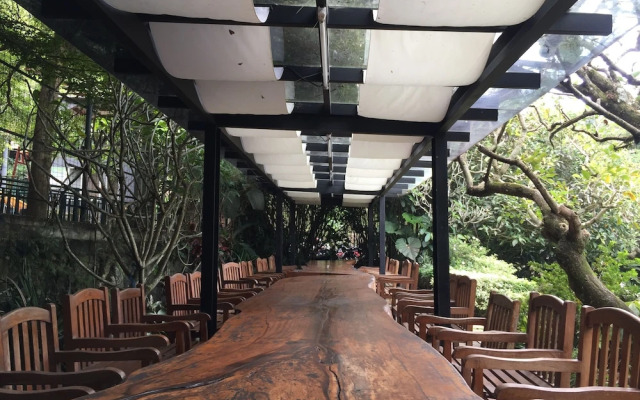 Rumah Stroberi Organic Farm and Lodge