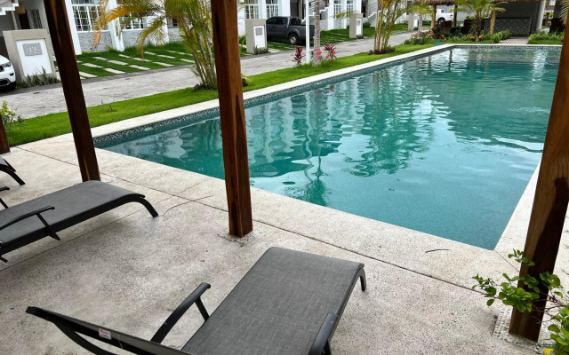 Manzanillo apartment with pool exclusive community