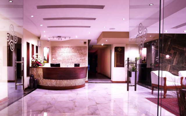 Bidwood Suite Hotel
