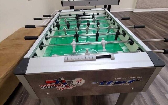 Waterfront York Blvd